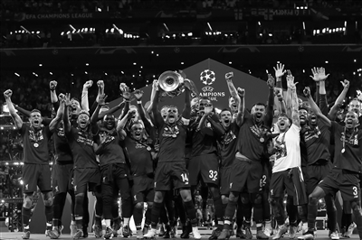 早报：皇马2-1阿拉维斯；曼城3-0水晶宫（今晨战报：皇马2-1阿拉维斯，曼城3-0水晶宫）