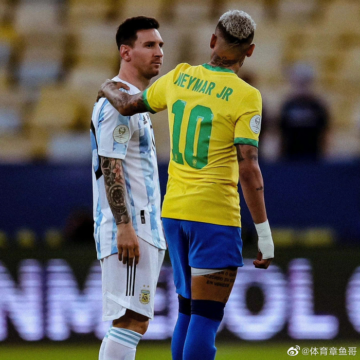 比利时11月世预赛大名单：库尔图瓦领衔，多库、特罗萨德在列（比利时11月世预赛名单出炉：库尔图瓦压阵，多库、特罗萨德入选）