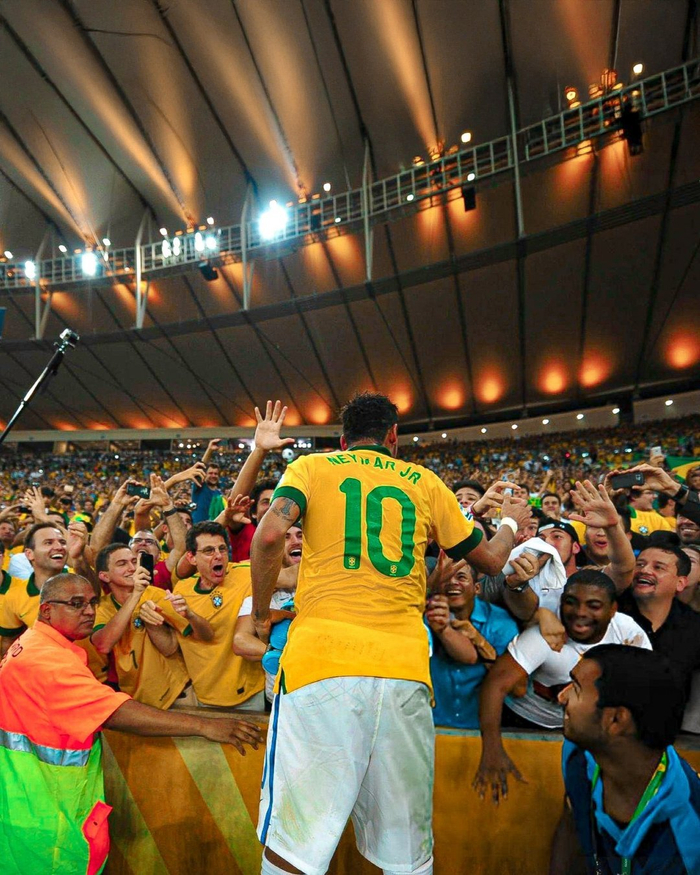 李国旭：满意球队中超首个赛季的表现，未来会不断努力、进步（李国旭满意球队中超处子季表现，称未来将持续努力进步）