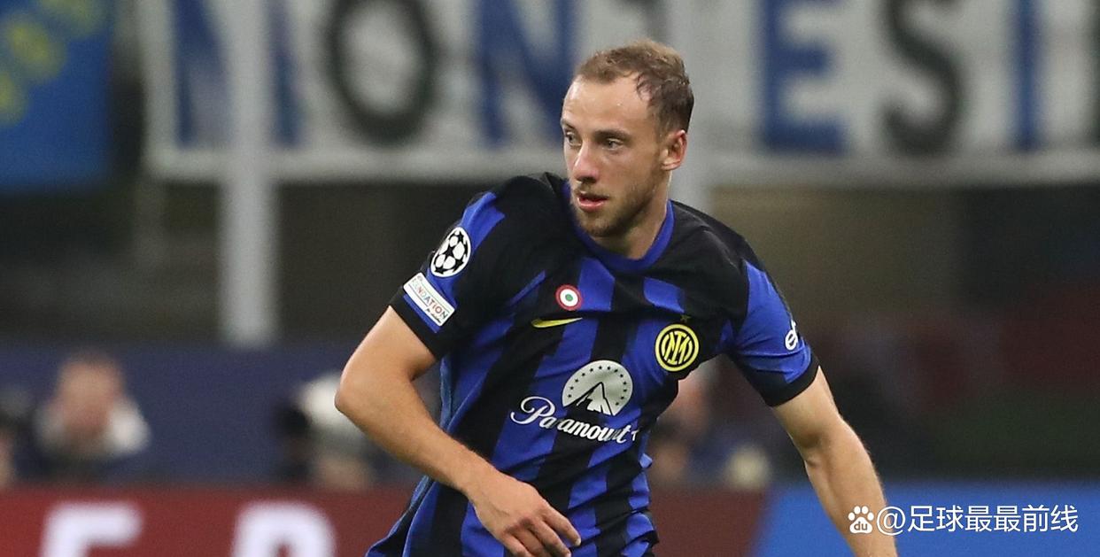 科贝记者：皇马仍在尝试续约维尼修斯，并认为他拥有非凡未来（科贝记者：皇马正推进维尼修斯续约，深信其未来无可限量）