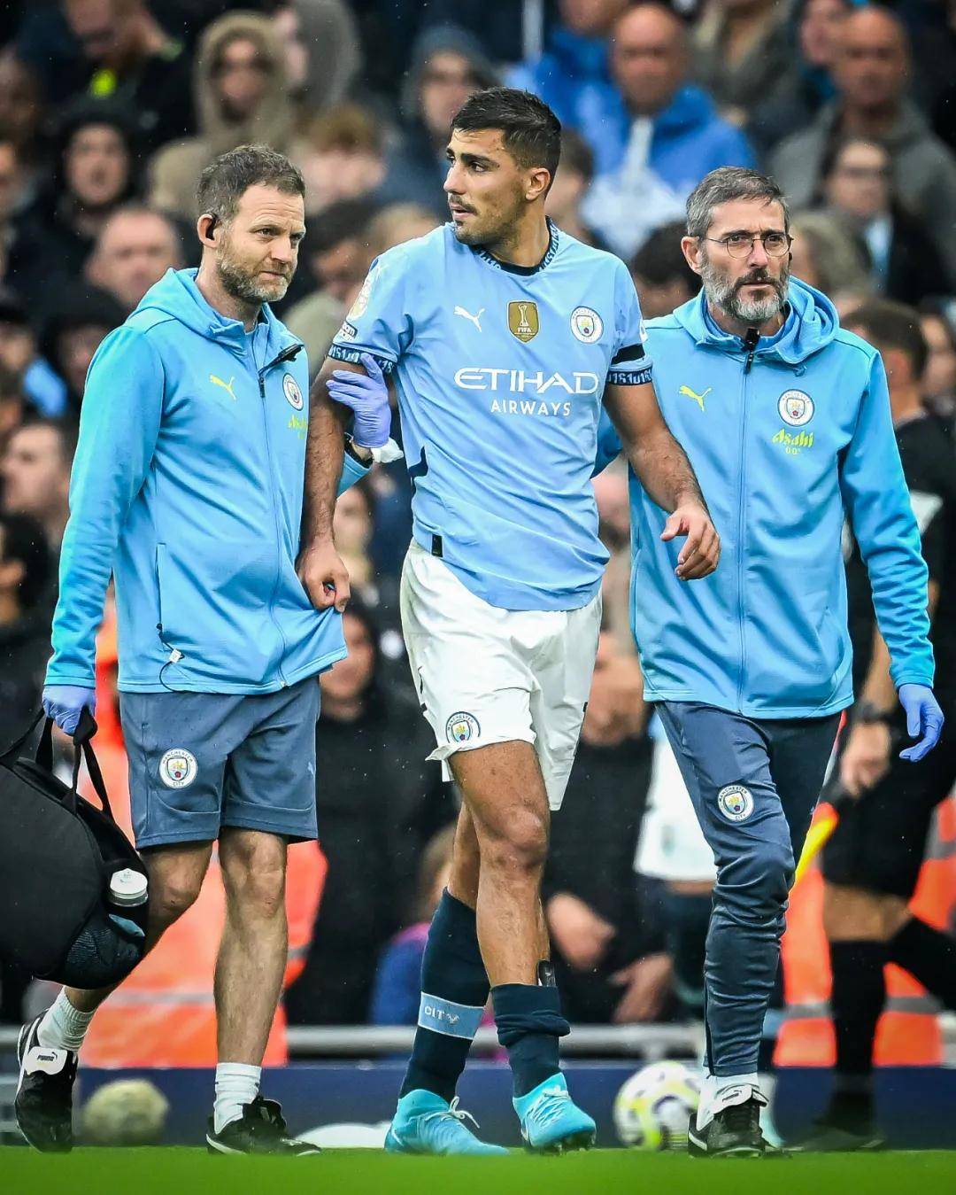 里程碑之夜！萨拉赫迎红军生涯英超第300次出场（荣耀时刻！萨拉赫完成红军生涯英超第300场出战）