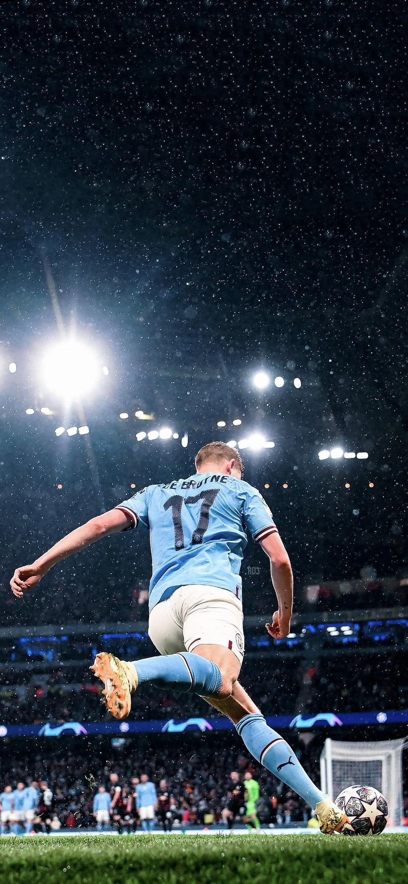 莱万多夫斯基在巴萨的点球表现：从辉煌到困惑（莱万多夫斯基在巴萨的点球轨迹：由高光到迷失）