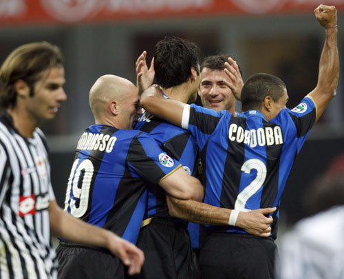 今天一条龙破门！这动作幅度，这过人摆脱后的射门，...（今天一条龙破门！动作拉满，过人摆脱后的劲射直挂死角）