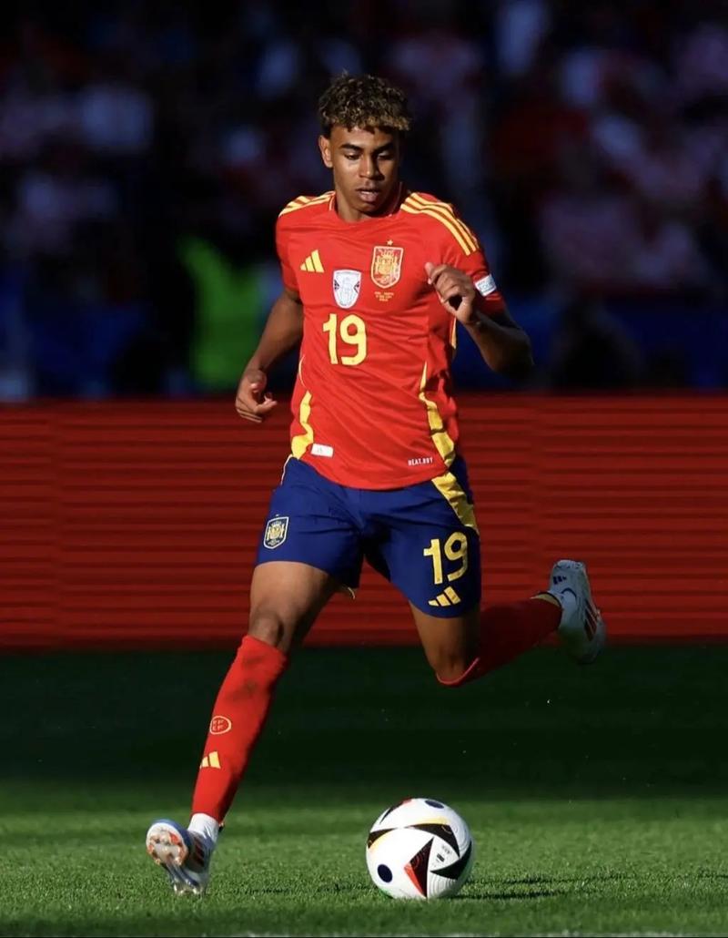 「懂球帝FC比赛日」倒戈之战，芃澈回归懂球帝FC（懂球帝FC比赛日：芃澈回归，迎来倒戈之战）