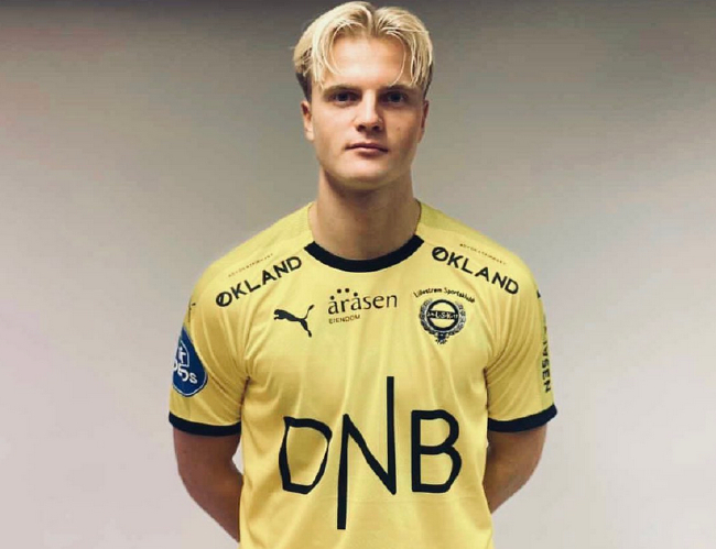 米体：家乡球队维亚雷焦深陷低迷，里皮对球员讲话鼓励他们（米体：维亚雷焦陷低谷，里皮向全队致辞鼓劲）