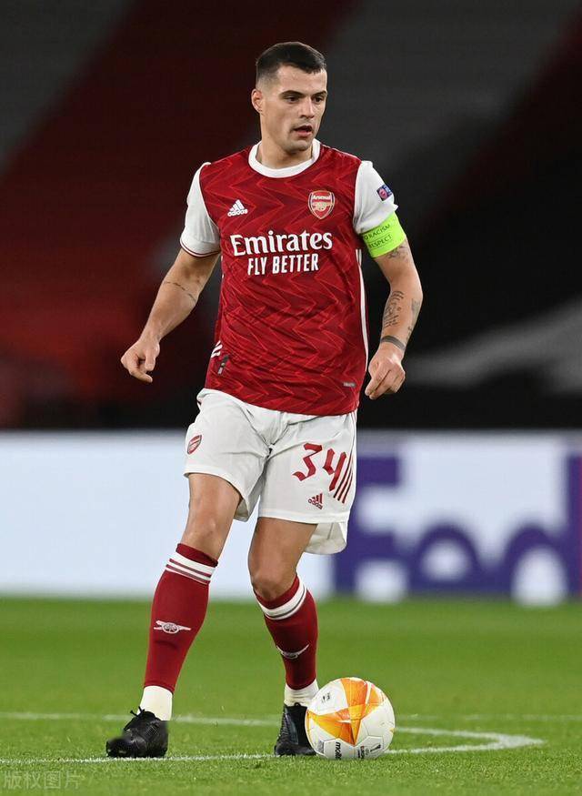 高清：英超利物浦遭绝平3-3 萨拉赫枯坐替补席（高清：英超3-3惊魂，利物浦遭读秒扳平 萨拉赫全场未登场）