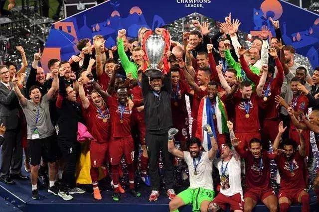 北京时间12月8日01：30，西甲联赛第15轮将迎来一场颇具看点的对决。（西甲第15轮焦点战将于北京时间12月8日01：30打响）